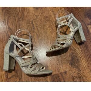 Jessica Simpson Women's Stassey Sandal Gold Glitter Size 7.5 Glam Evening Heels